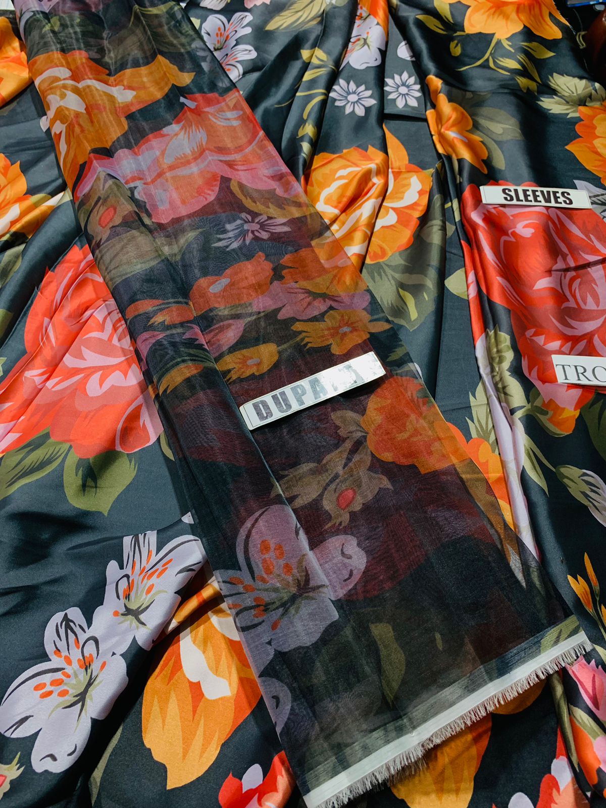fcc-841 Printed Airjet Shamoz Silk Three Piece