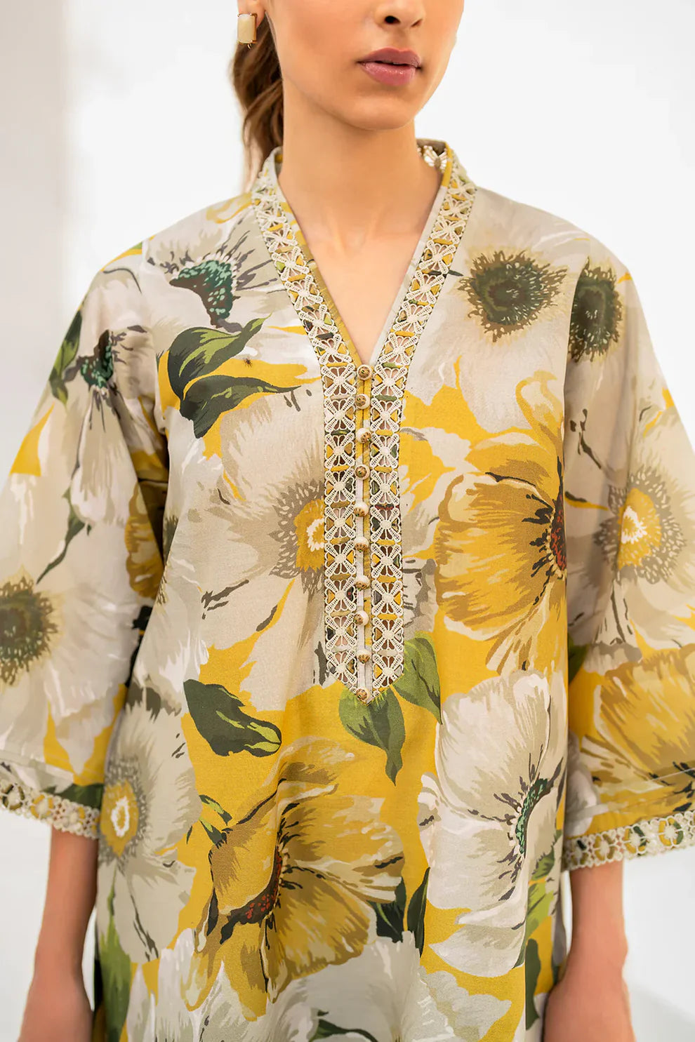 Baroque D-236 Printed three piece ( winter )