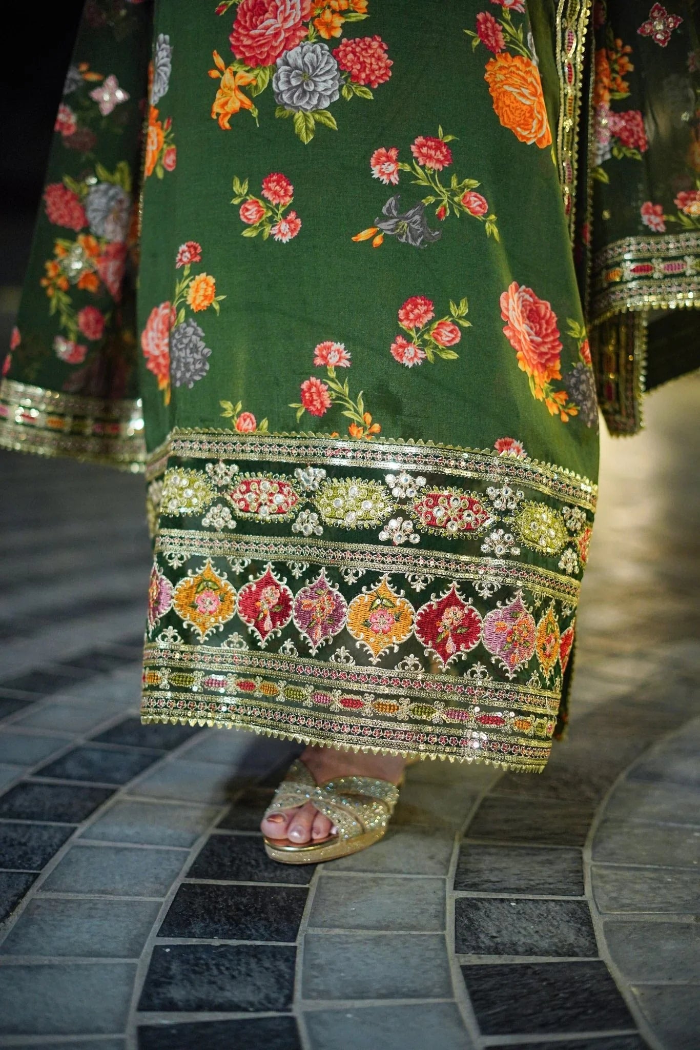 fcc-1001 (Mongia) Printed Airjet Shamoz Silk Three Piece