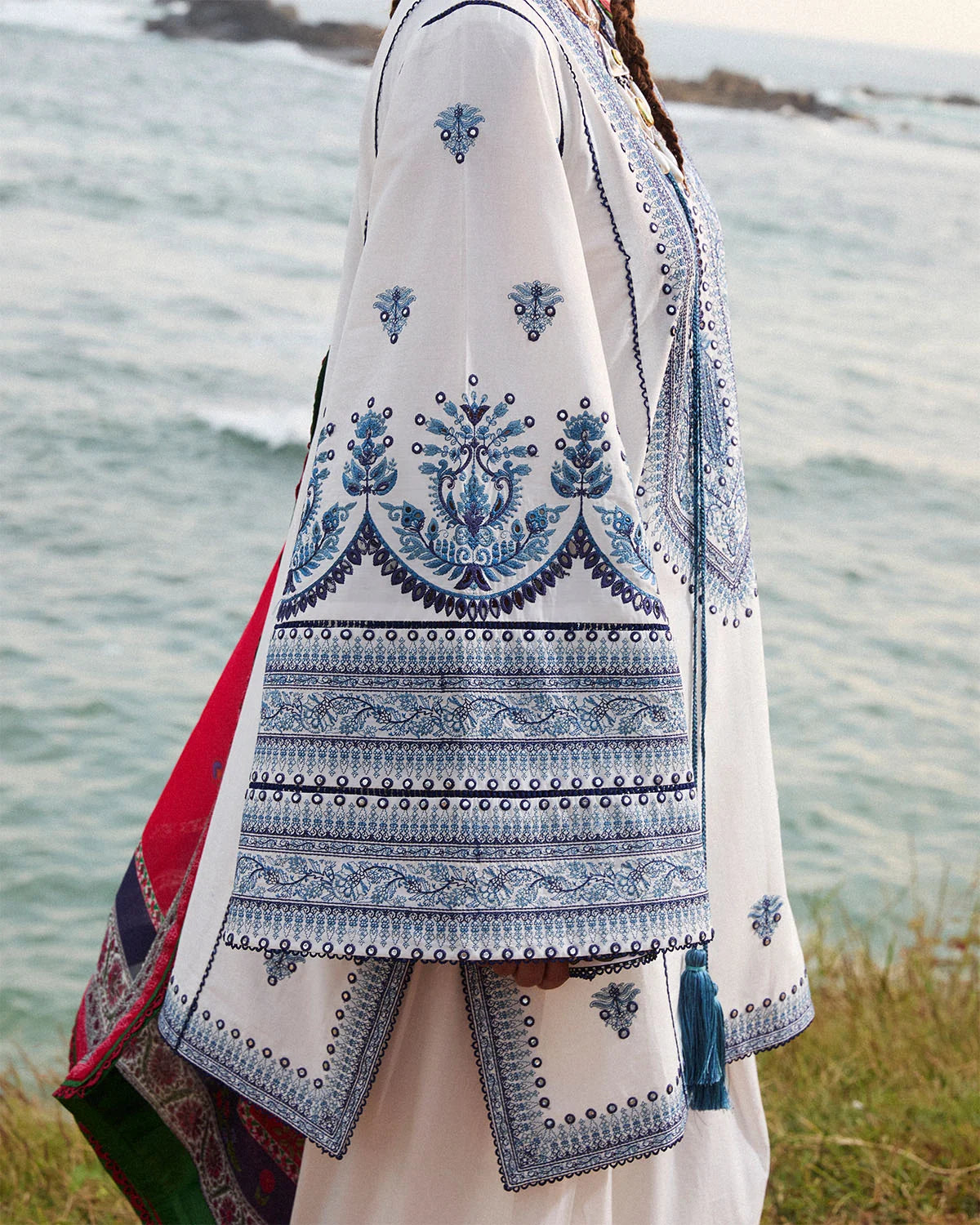Hussain Rehar Embroidered lawn Three Piece HR-201