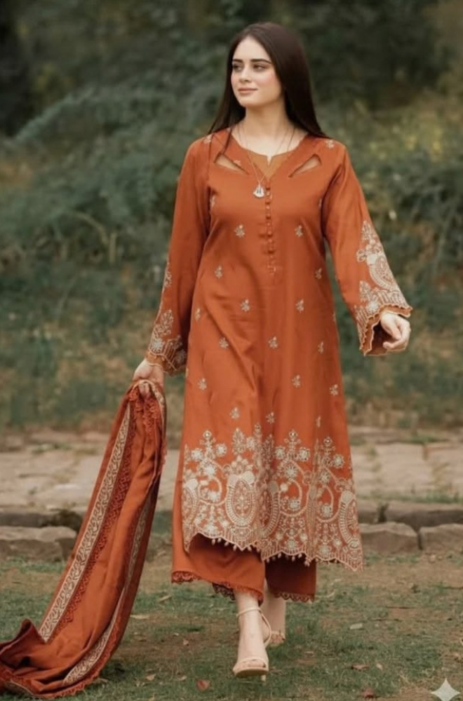 Laam Embroidered lawn Three Piece LM-390
