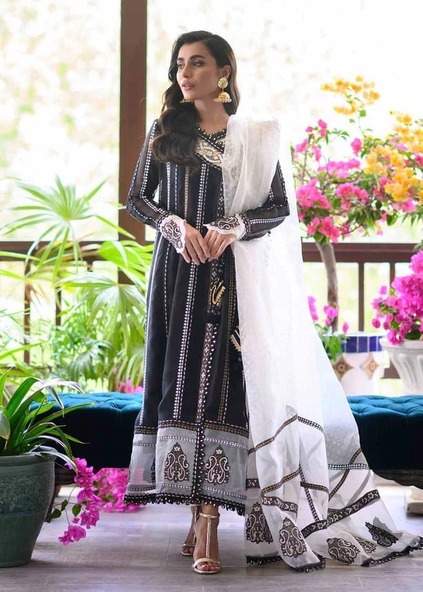 femalechoice Design#563 EID special Organza Lawn inner Embroidered 3 pc