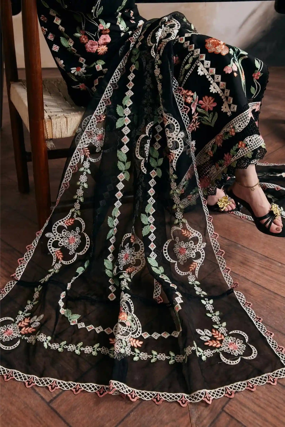 Maryam Husain Dahank Embroidered Three Piece MH-394