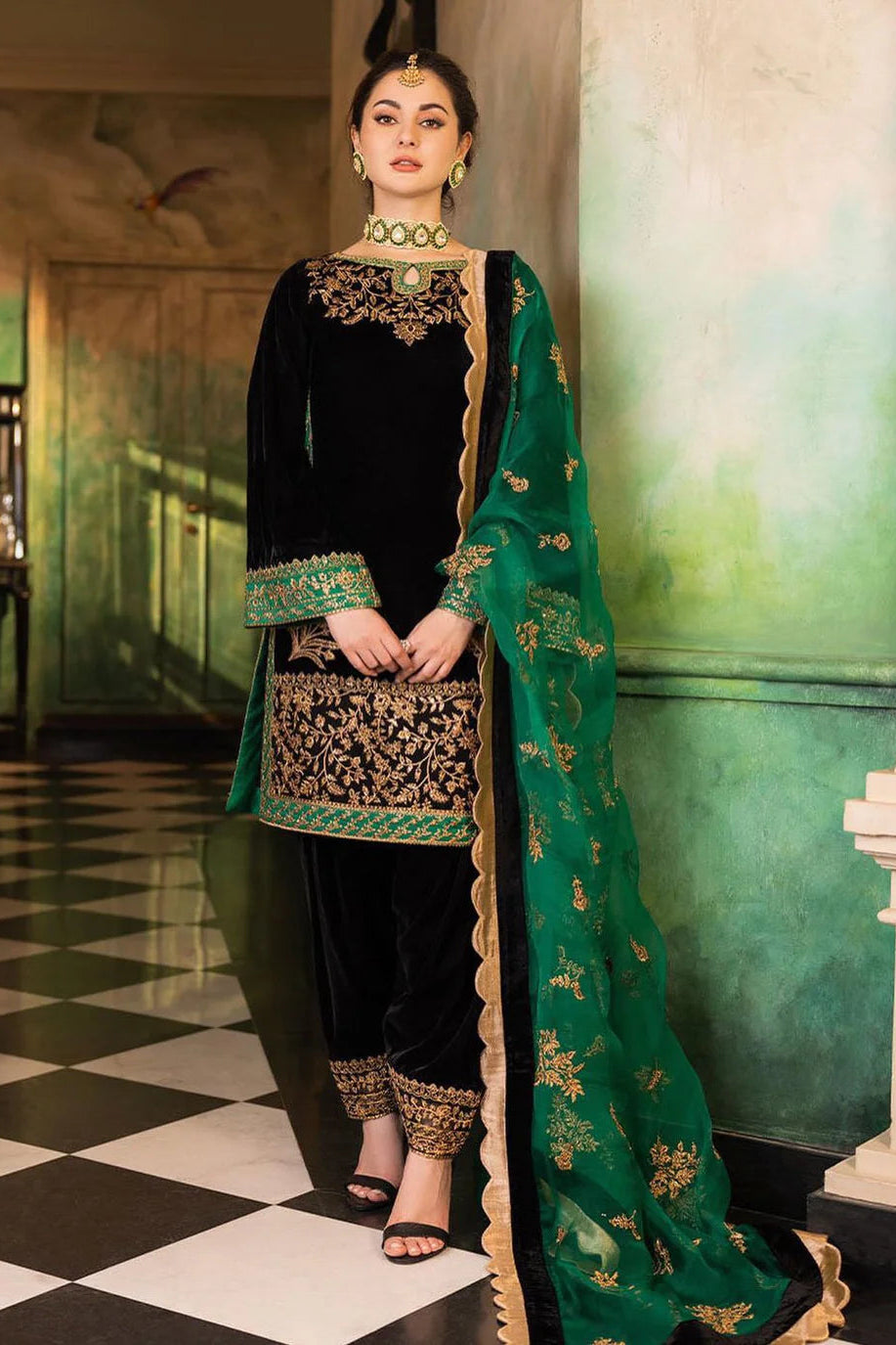 Zaianab Chottani  ZC-216 Embroidered Velvet Three piece  Winter Collection