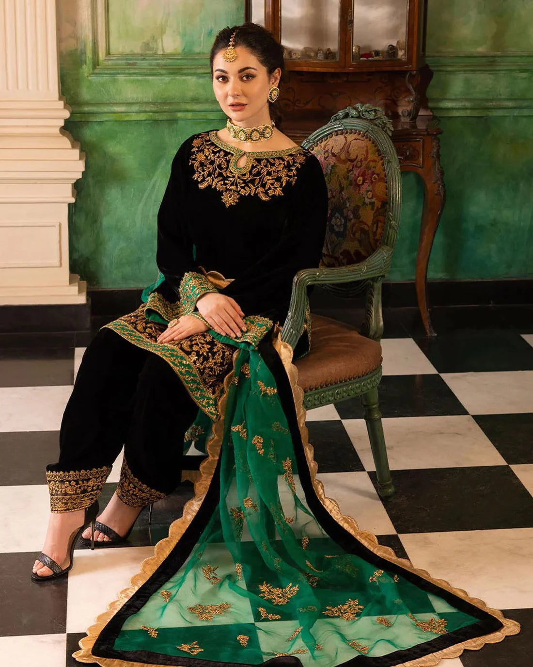 Zaianab Chottani  ZC-216 Embroidered Velvet Three piece  Winter Collection