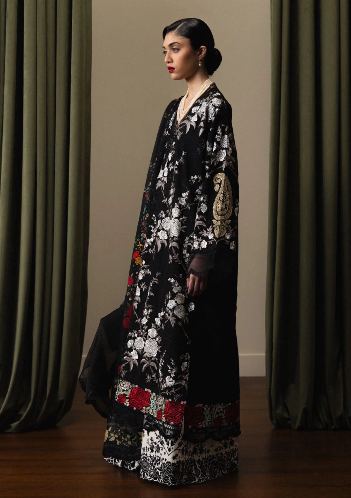 Zara shahjahan Embroidered lawn Three Piece ZSJ-375