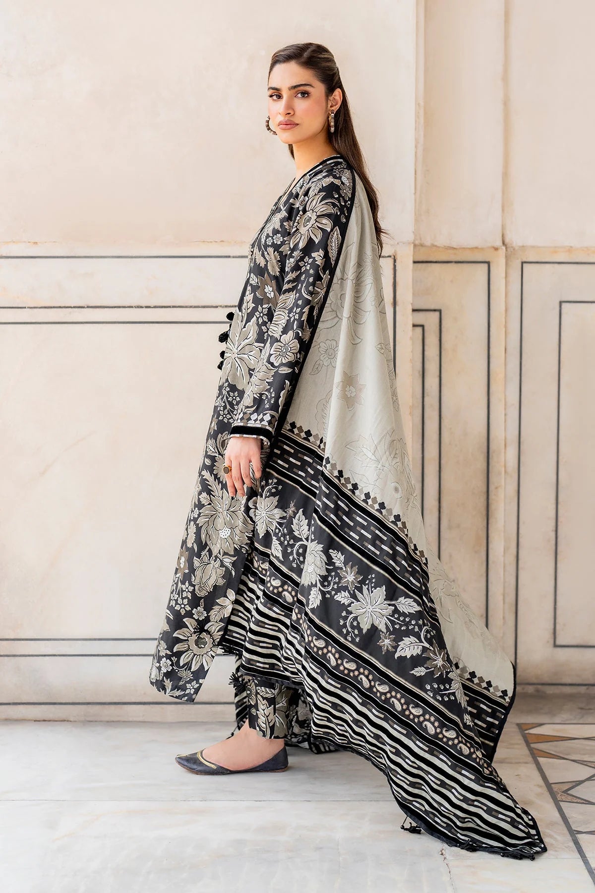 Baroque D-786 Printed three  piece suit
