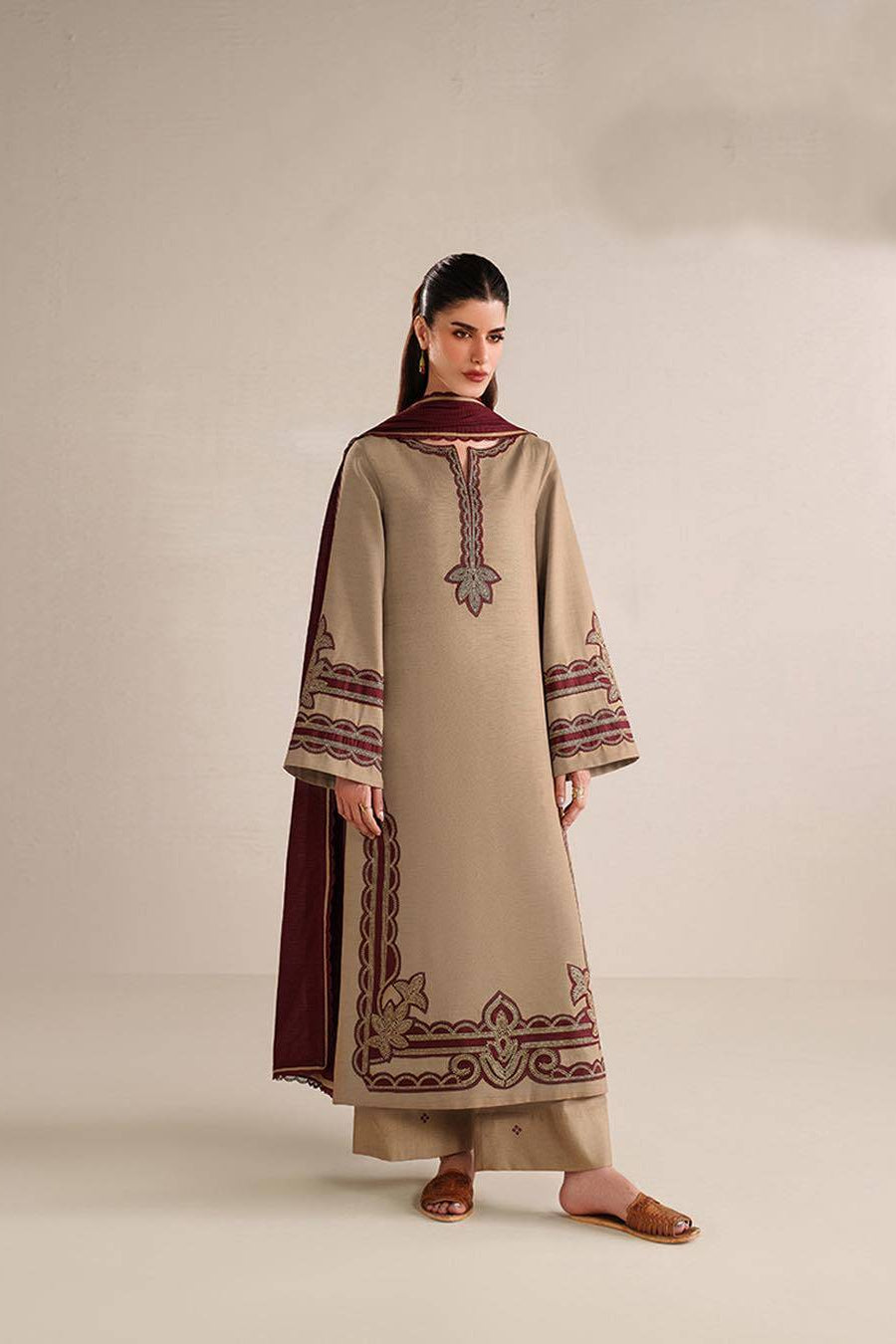 Iznik Embroidered lawn Three Piece IZ-93