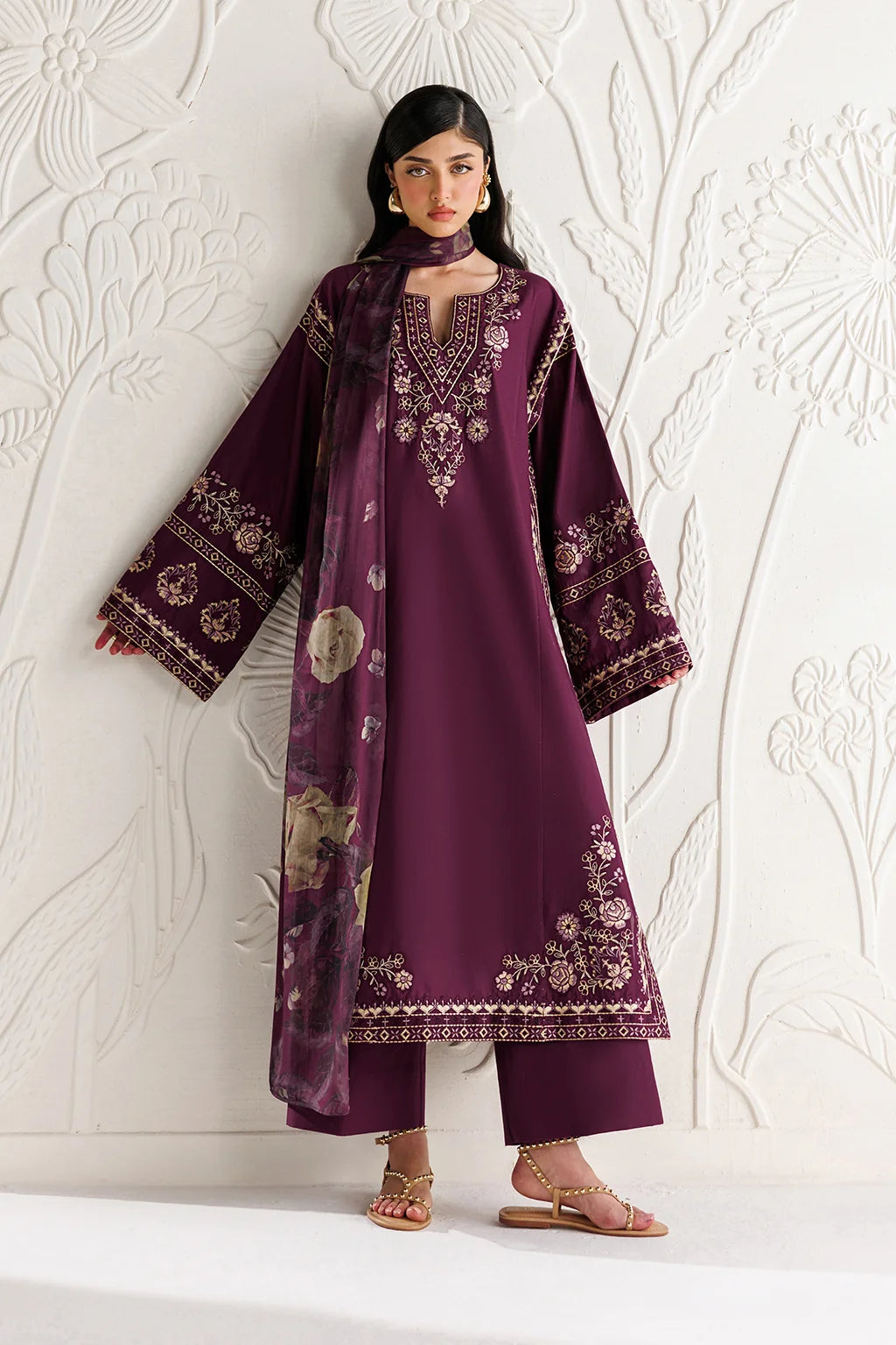 Iznik Embroidered lawn Three Piece IZ-023