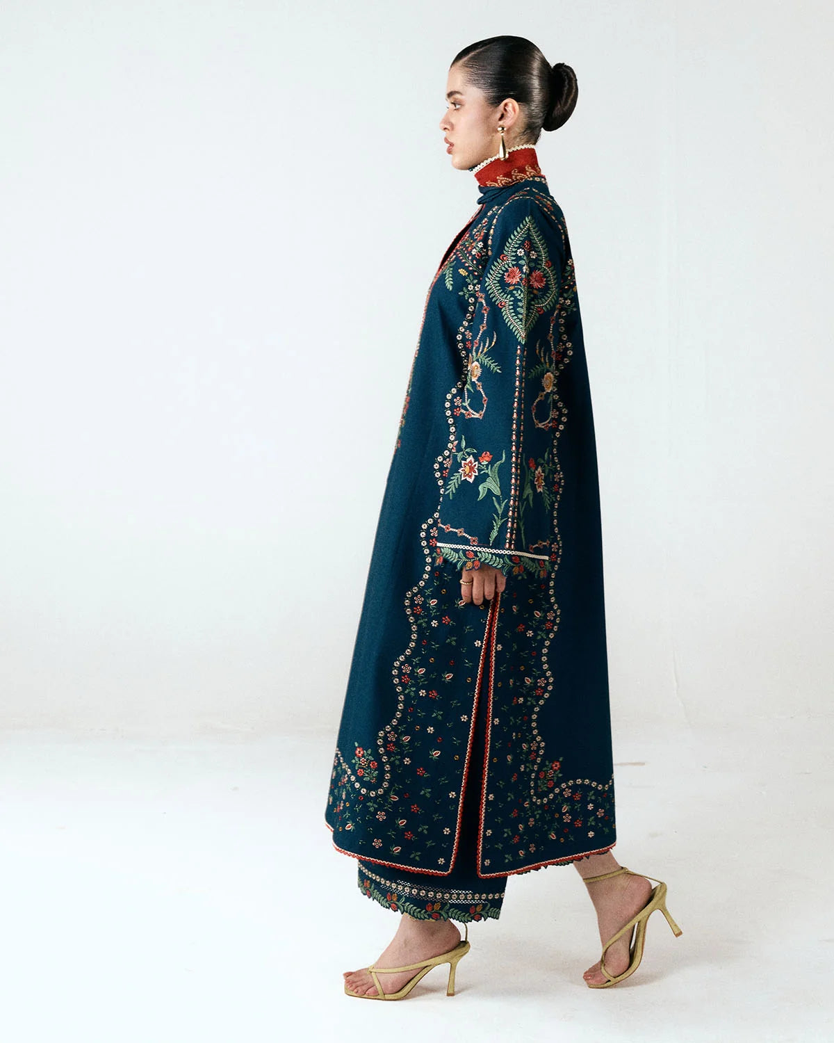 Jugnu Embroidered Dhanak Three Piece J-416