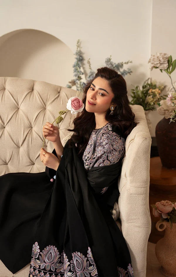 Maya Embroidered lawn Three Piece M-341