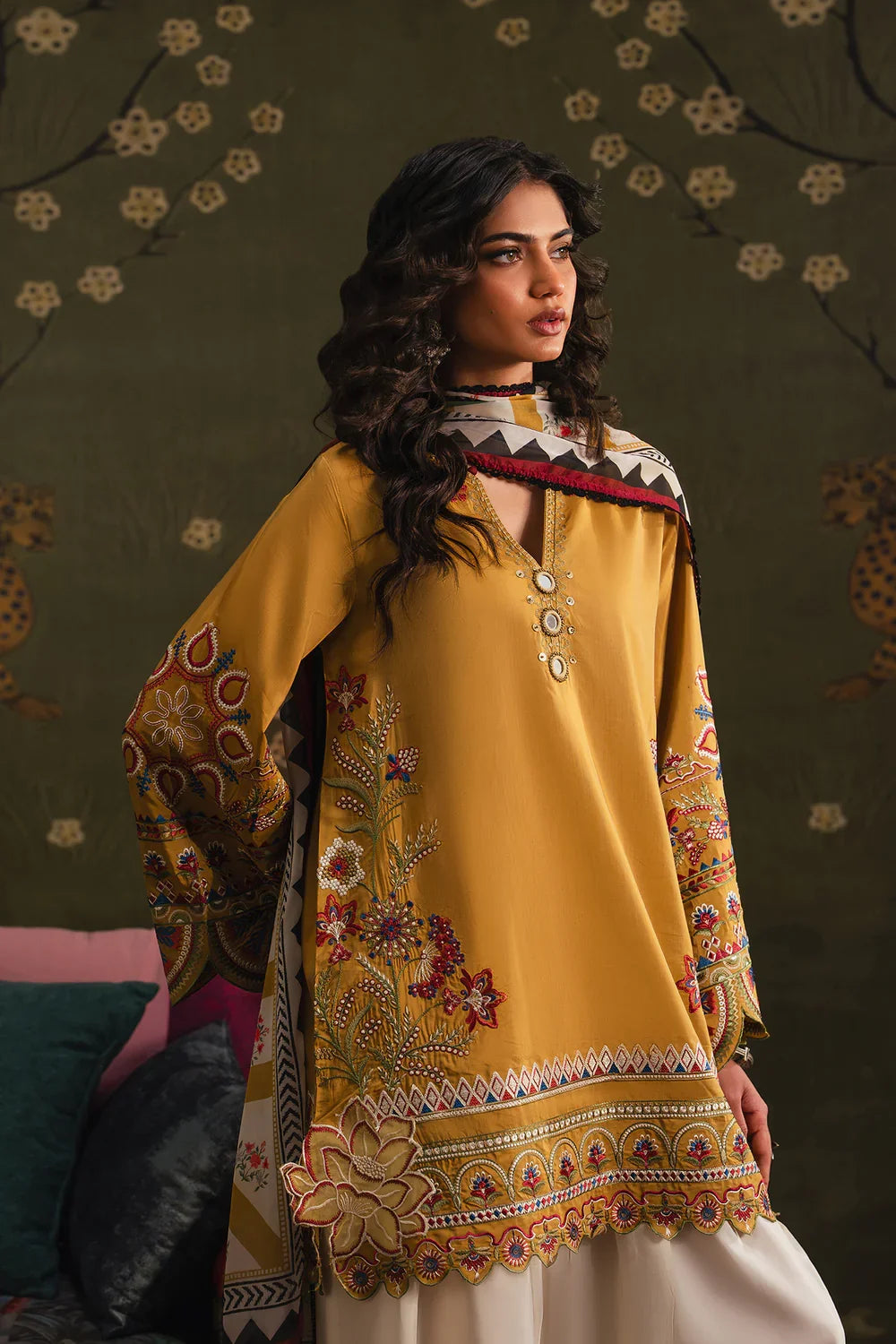 Ethnic Embroidered Dhanak Three Piece ET-415