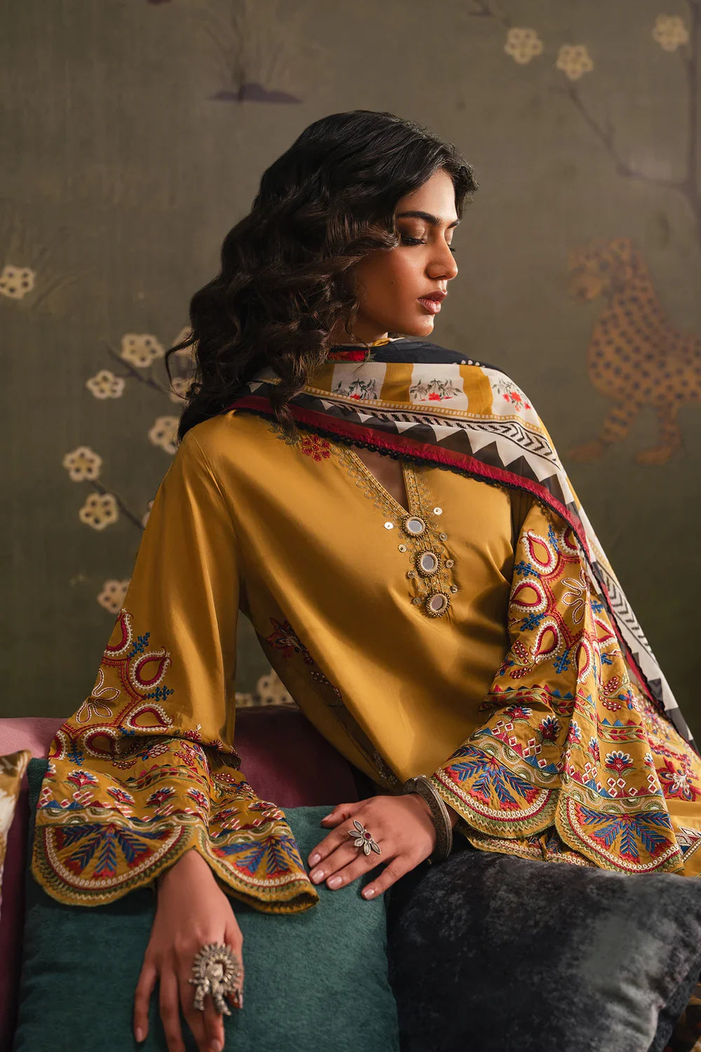 Ethnic Embroidered Dhanak Three Piece ET-415