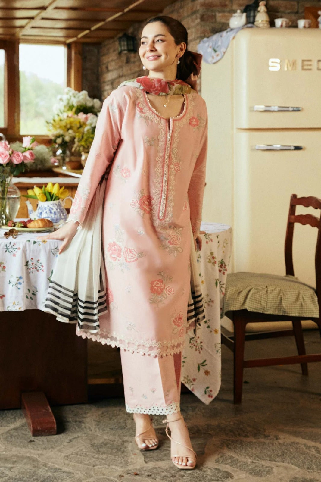 Summer lawn collection and dresses | Lawn Suits Online Pakistan ...