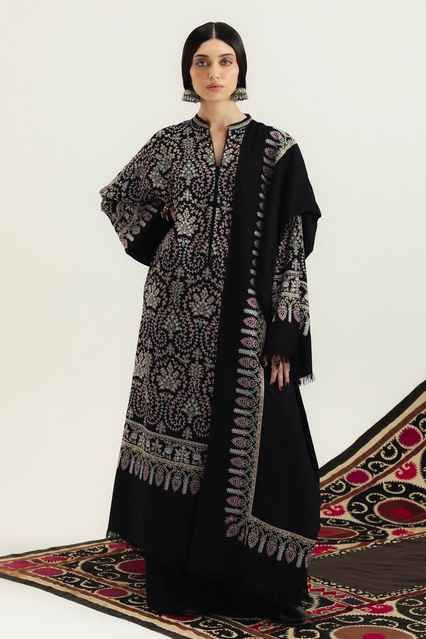 Coco Embroidered lawn Three Piece D-225 (lawn)