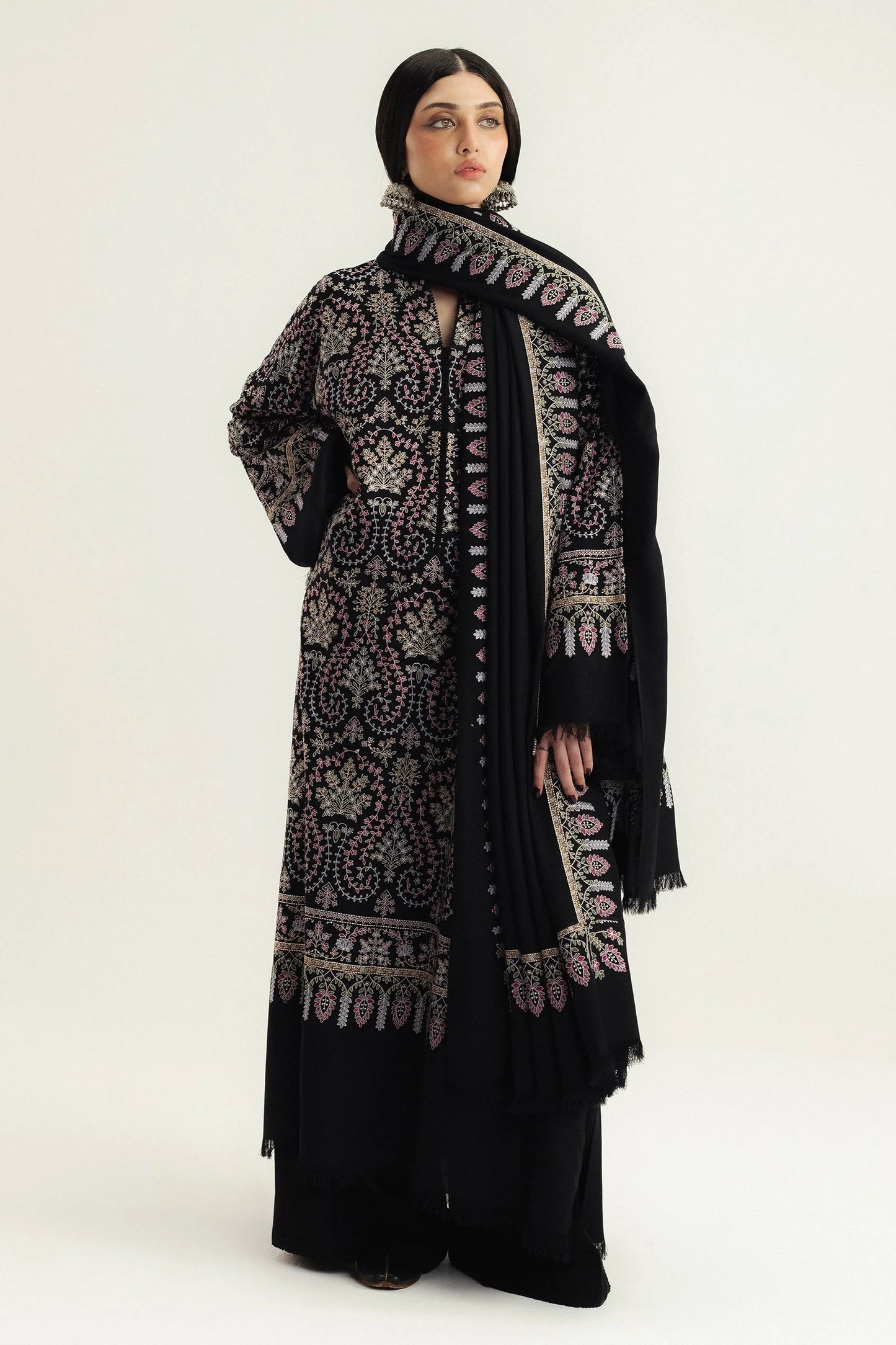 Coco Embroidered lawn Three Piece D-225 (lawn)