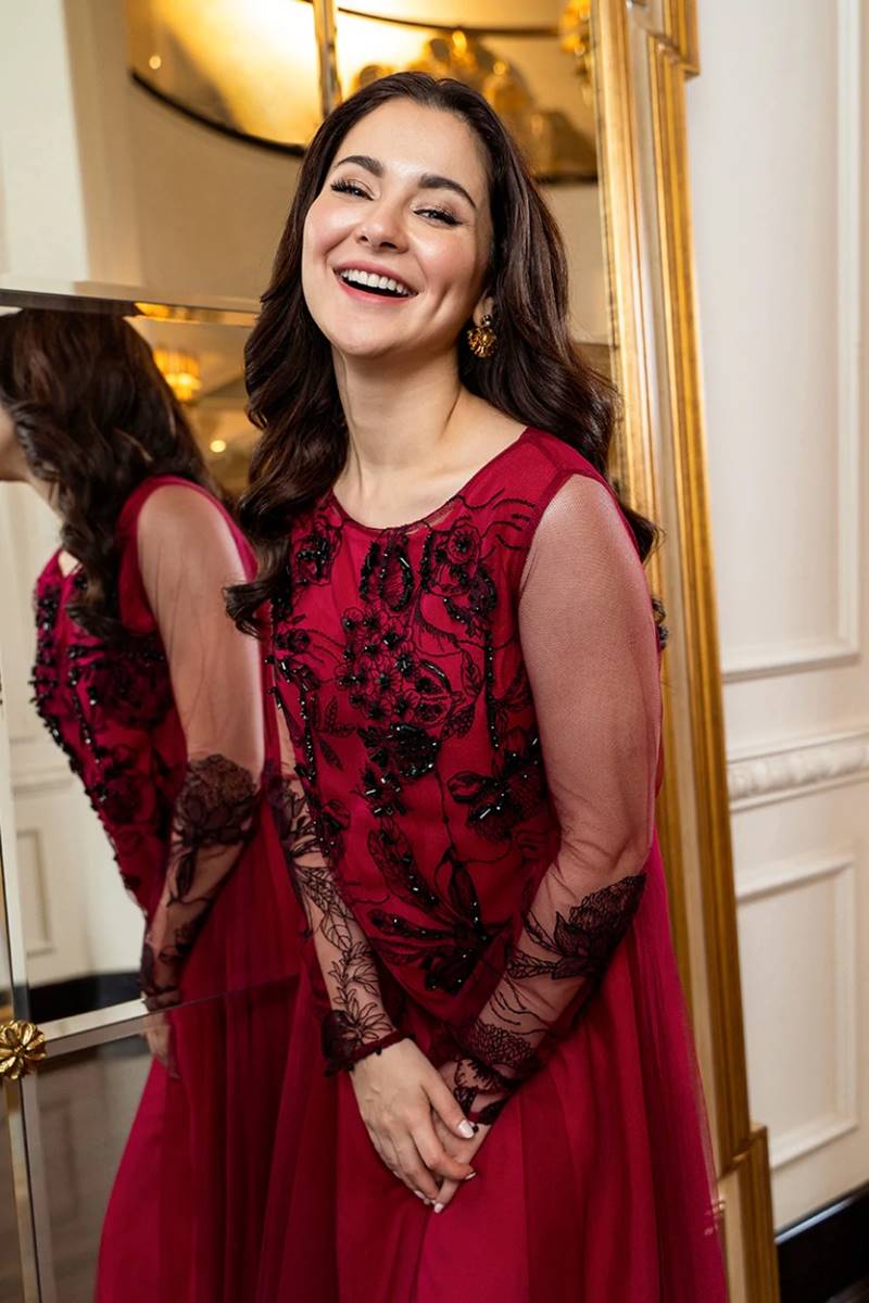 femalechoice Design#89 Red Organza Linen inner  Embroidered 3 pc
